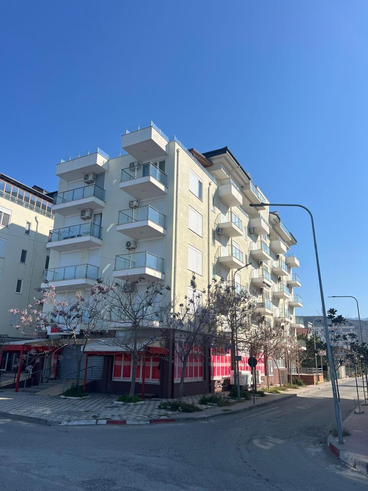 Shengjin Apartaments Экстерьер фото