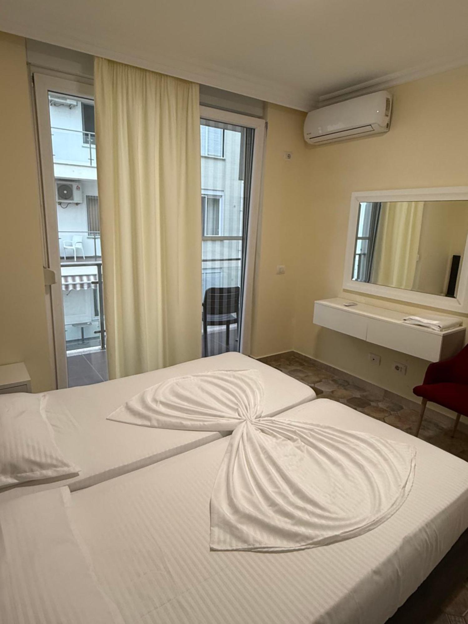 Shengjin Apartaments Экстерьер фото